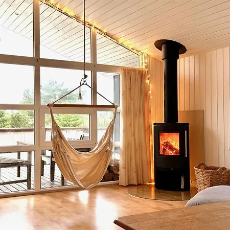 Semesterbostad Ljuben - 1-1km From The Sea By Interhome